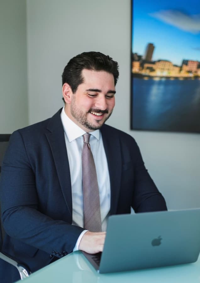 Arthur Neves Baptista — Advogado, Cível Contencioso